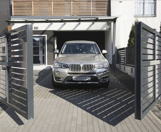 Ворота в Новоалександровске